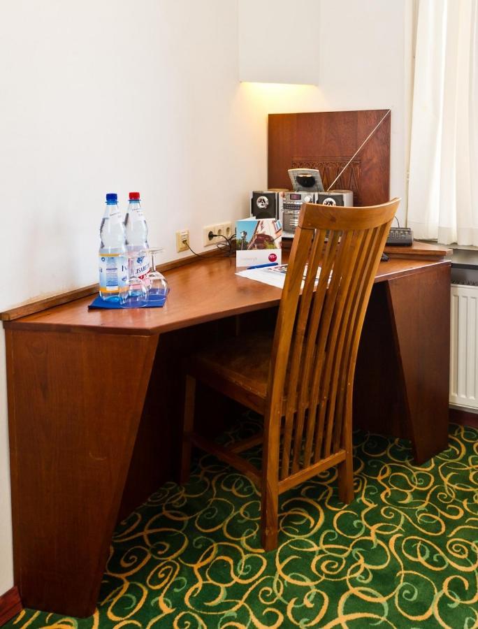 Hotel Monpti Heidelberg Bagian luar foto