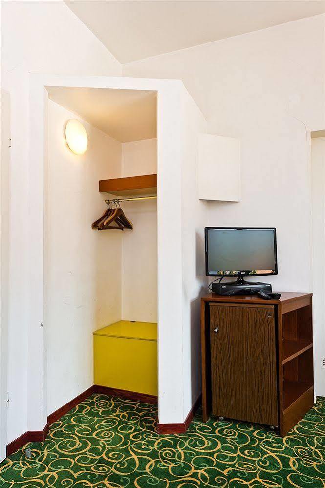 Hotel Monpti Heidelberg Bagian luar foto